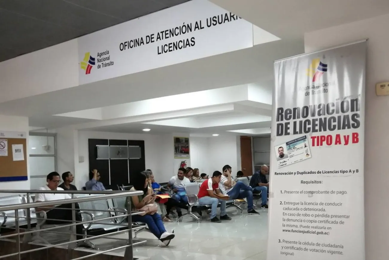 sacar licencia tipo a motos ant ecuador